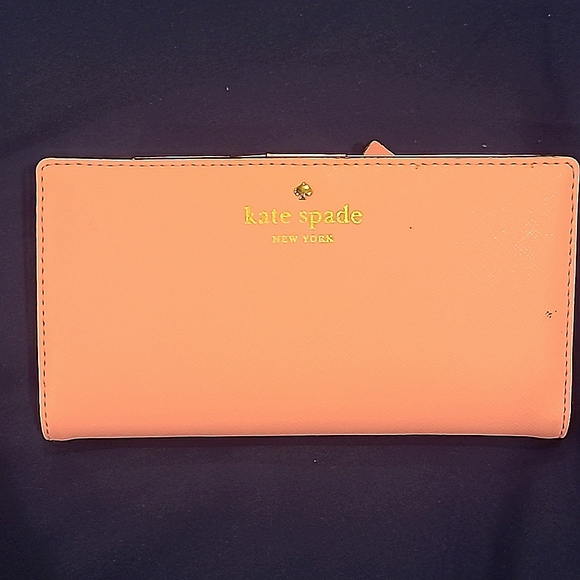 Kate Spade NY Cape Lynnie Tote Bag - Picture 7 of 8